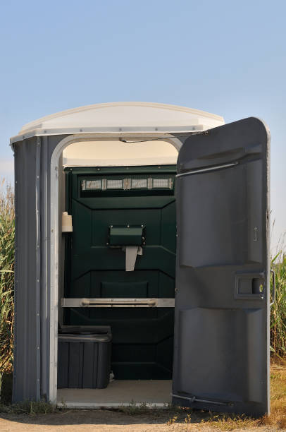Best Portable restroom trailer rental  in Cross Plains, TX
